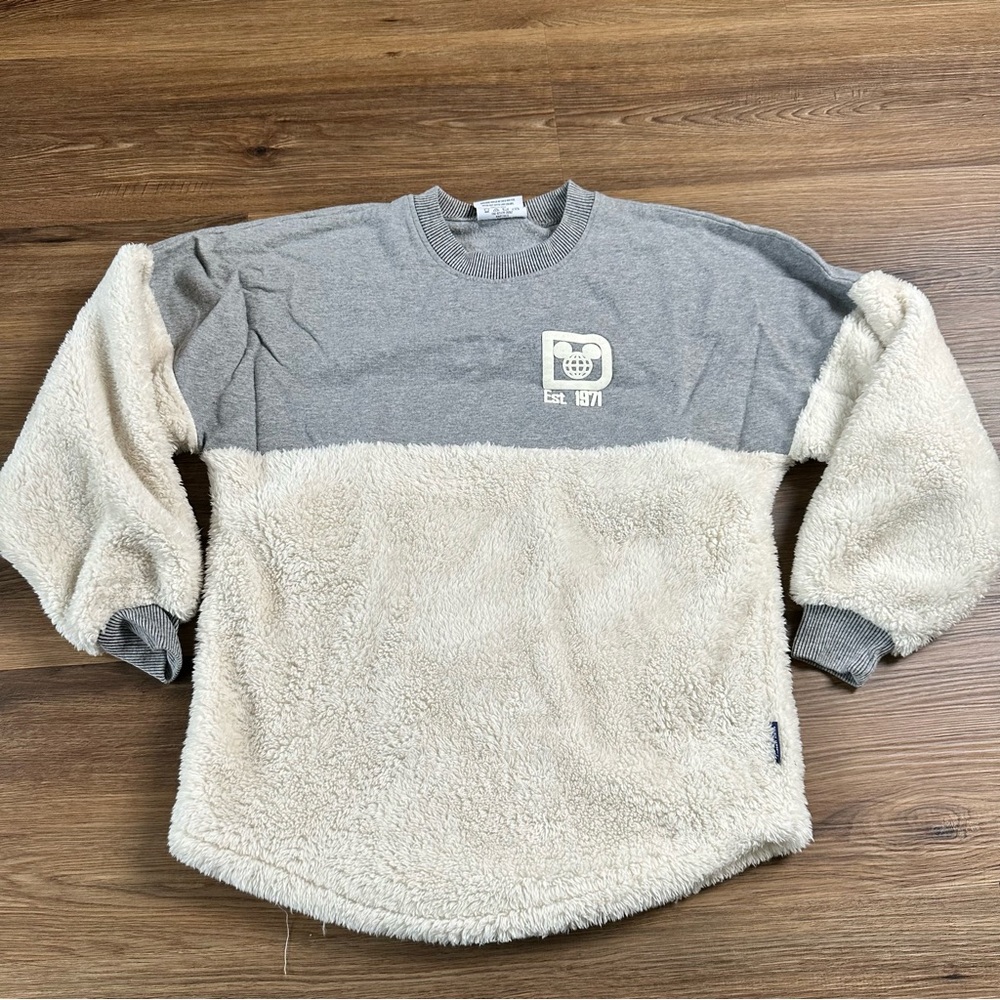 Walt Disney World Sherpa Fleece Spirit Jersey Christmas Holiday Travel‎ Gray XS